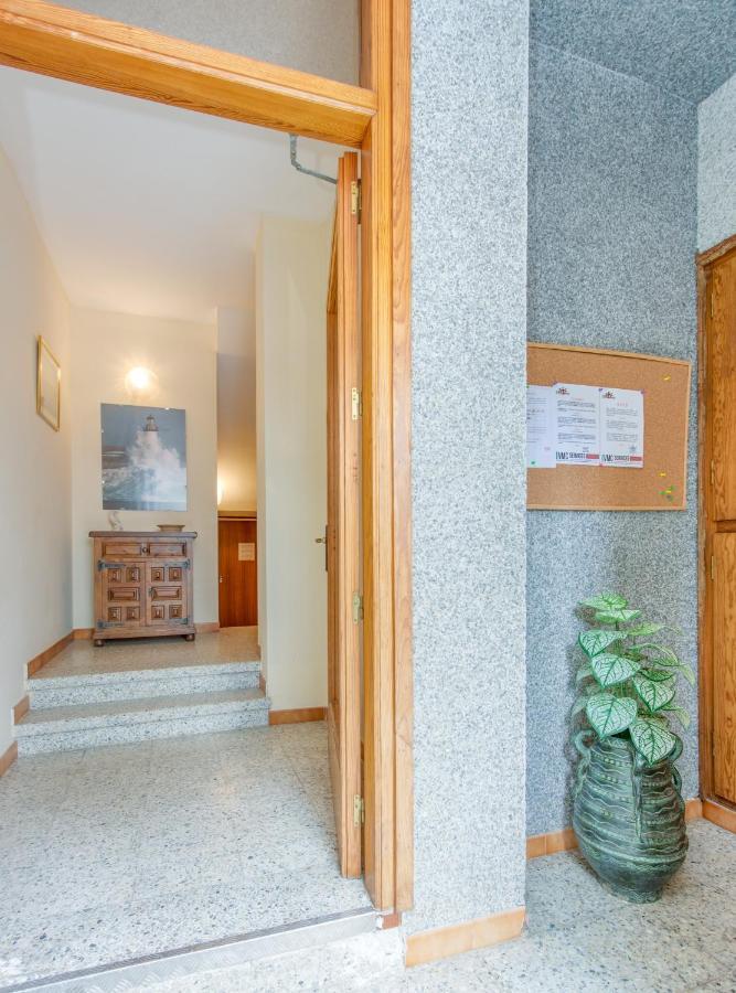 Central Apartment 2A 50M Beach Roses Extérieur photo